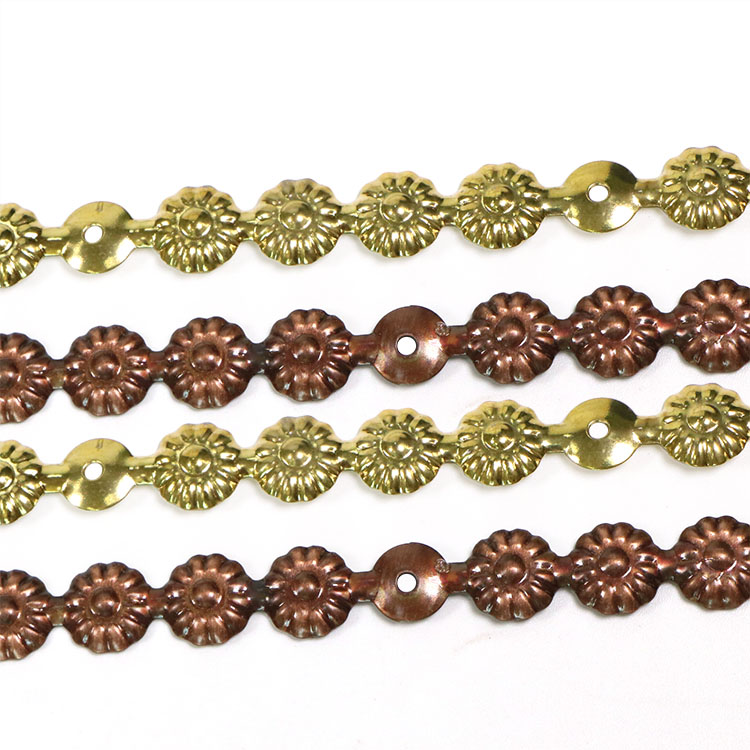 Badilisha Samani yako kwa Mishipa ya Kucha ya Mapambo ya Chuma