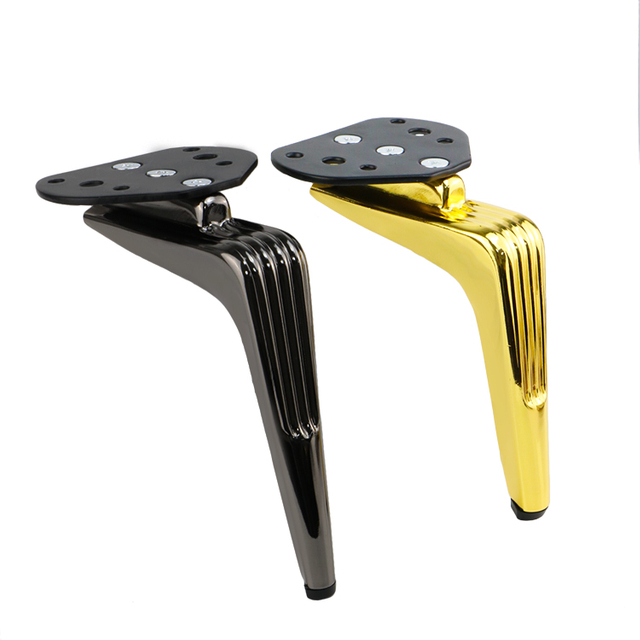 Gambe del tavolo del divano della sedia del cono dei piedini della mobilia dell'oro del metallo dell'hardware industriale OEM per la sedia