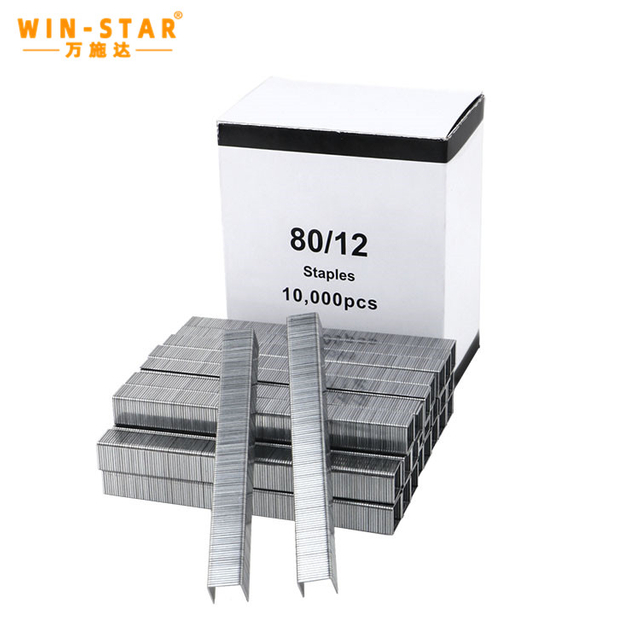 8012 Industriella h&auml;ftklamrar f&ouml;r soffj&auml;rnsm&ouml;bler