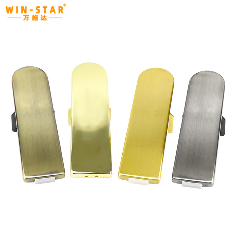 Farklı malzemelerden yapılan kanepe ayaklarının avantajları ve dezavantajları nelerdir?