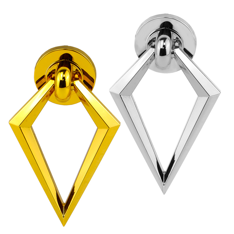 Butonat dekorativ&euml; gjeometrik&euml; t&euml; mobiljeve: Estetika e divanit t&euml; ngritur me opsione ari dhe argjendi