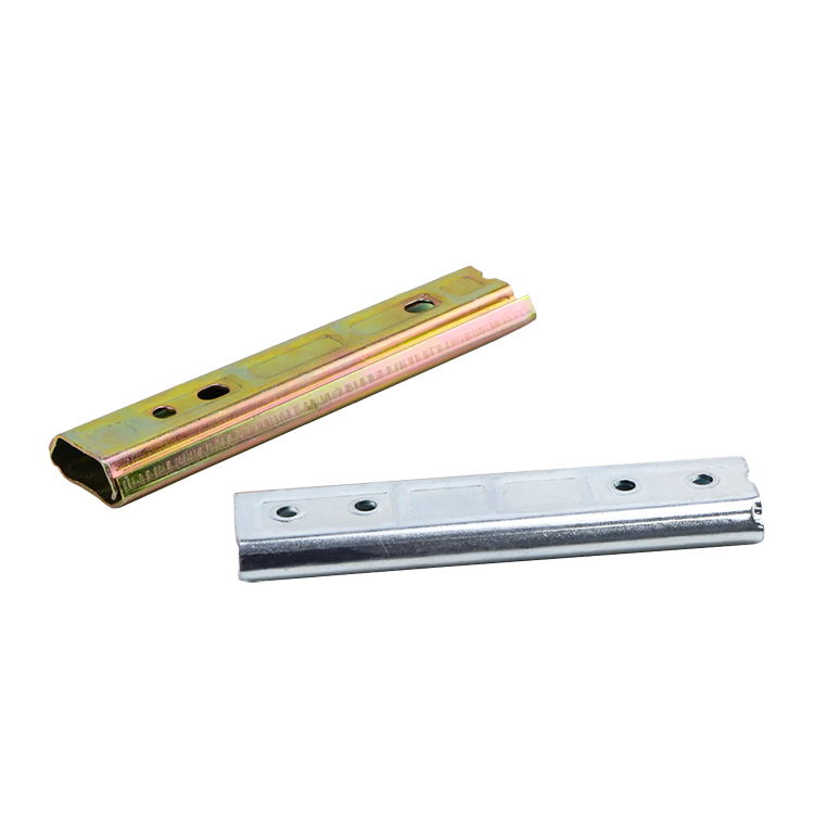 Kĺbov&yacute; spojovac&iacute; materi&aacute;l rozkladacej pohovky – urobte svoju ob&yacute;vačku priestrannejšou