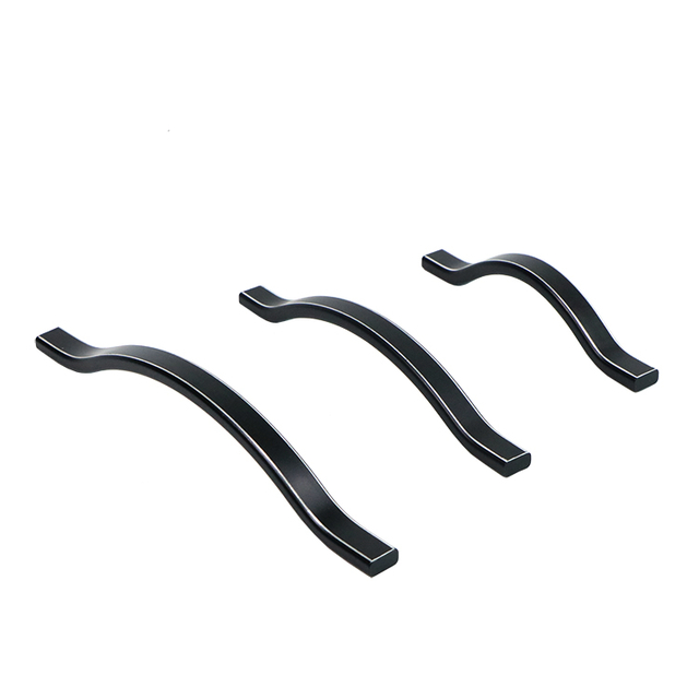 Crua-earra&iacute; Trosc&aacute;n Al&uacute;manam Pr&eacute;imhe - Speisialt&oacute;ir L&aacute;imhse&aacute;lann & Knobs