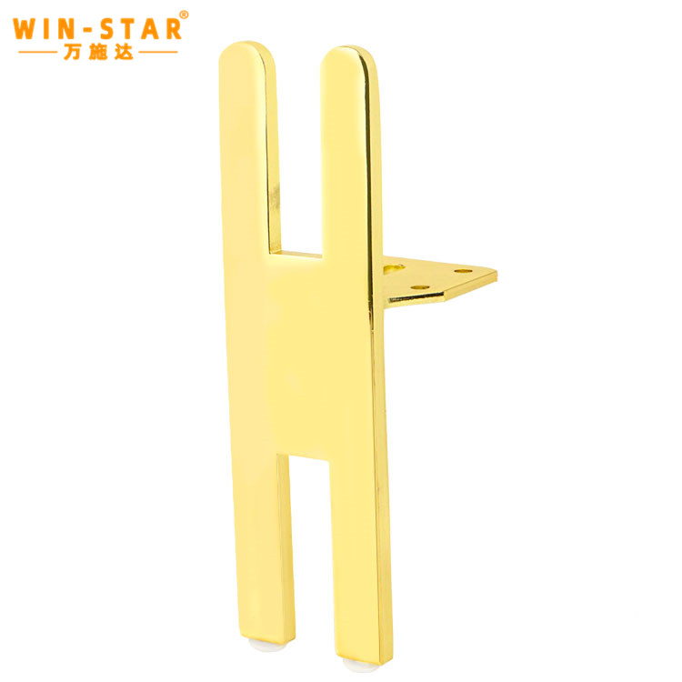 लोहे के सोफे के पैरों का आकर्षण: टिकाऊपन और स्टाइल के साथ अपने सोफे को बदलें