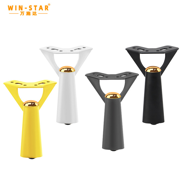 Den m&aring;ngsidiga hemscenanpassningen av soffben i metall