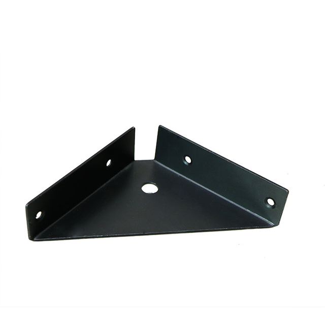 Kolmnurkse voodiraami tugiklamber