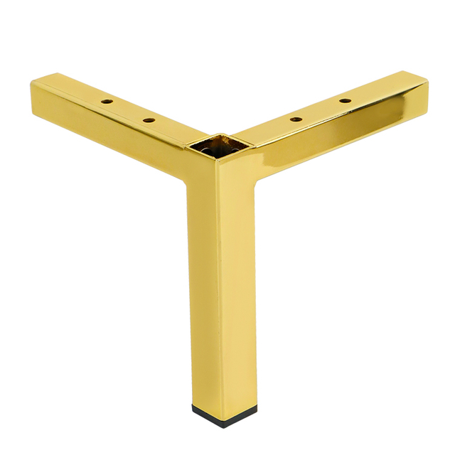  K&euml;mb&euml;t e mobiljeve prej hekuri – Zgjidhja m&euml; e mir&euml; mb&euml;shtet&euml;se p&euml;r divane, shtret&euml;r dhe tavolina